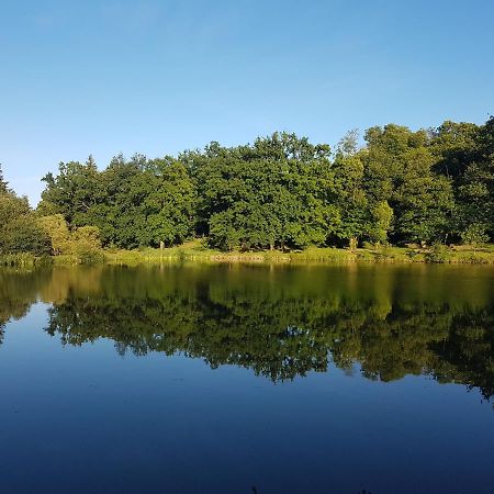 Camping De La Chagnee Saint-Aubin-le-Cloud 外观 照片