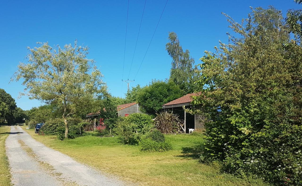 Camping De La Chagnee Saint-Aubin-le-Cloud 外观 照片